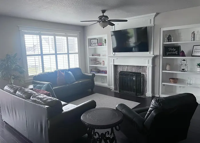 Family Fun! Gorgeous North Idaho Home W/Tesla Charge : Prairie Inn